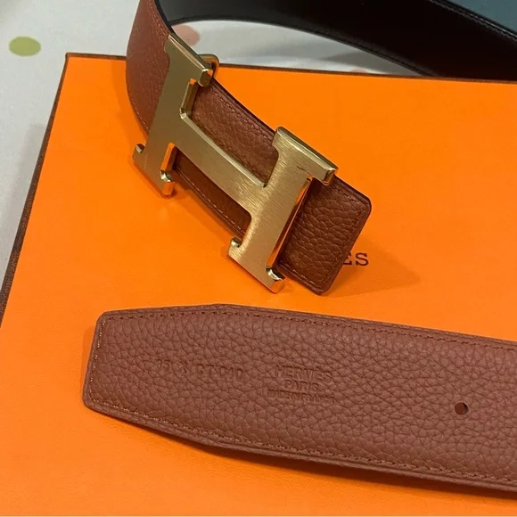 Brown Leather Belt with Gold Buckle SZ85 - Picture 4 of 4